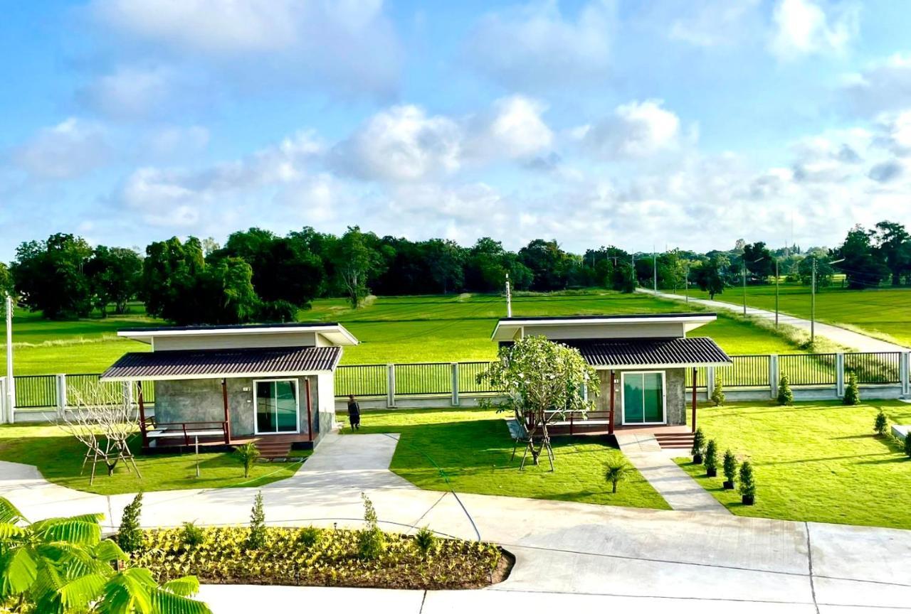 Farm View Resort @Uthai Thani ฟาร์มวิว รีสอร์ท อุทัยธานี Nong Khayang Exterior foto